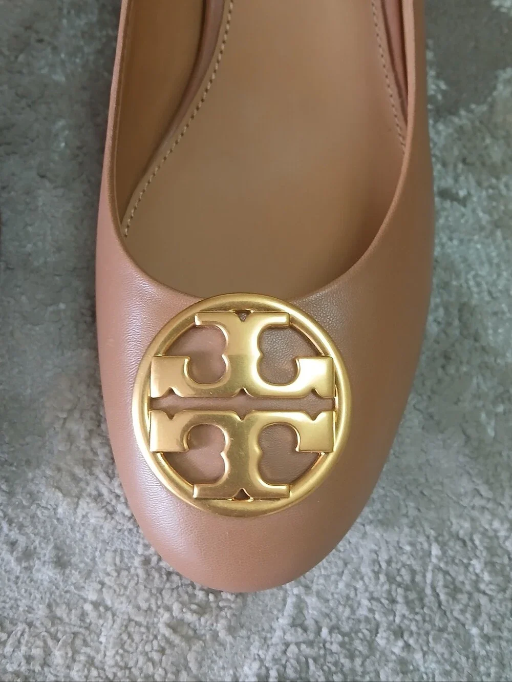 Tory Burch Chelsea Leather Block Heel Pumps with Gold Logo